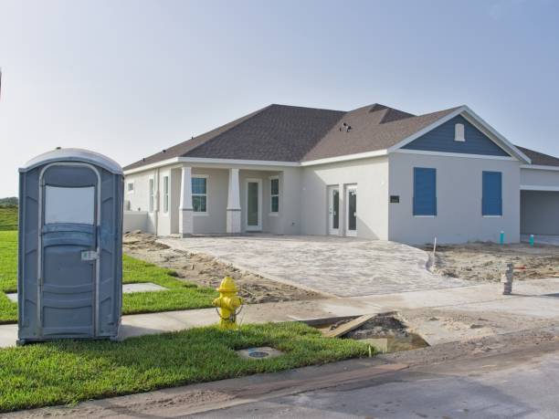 Portable Toilet Options We Offer in Lewistown, IL